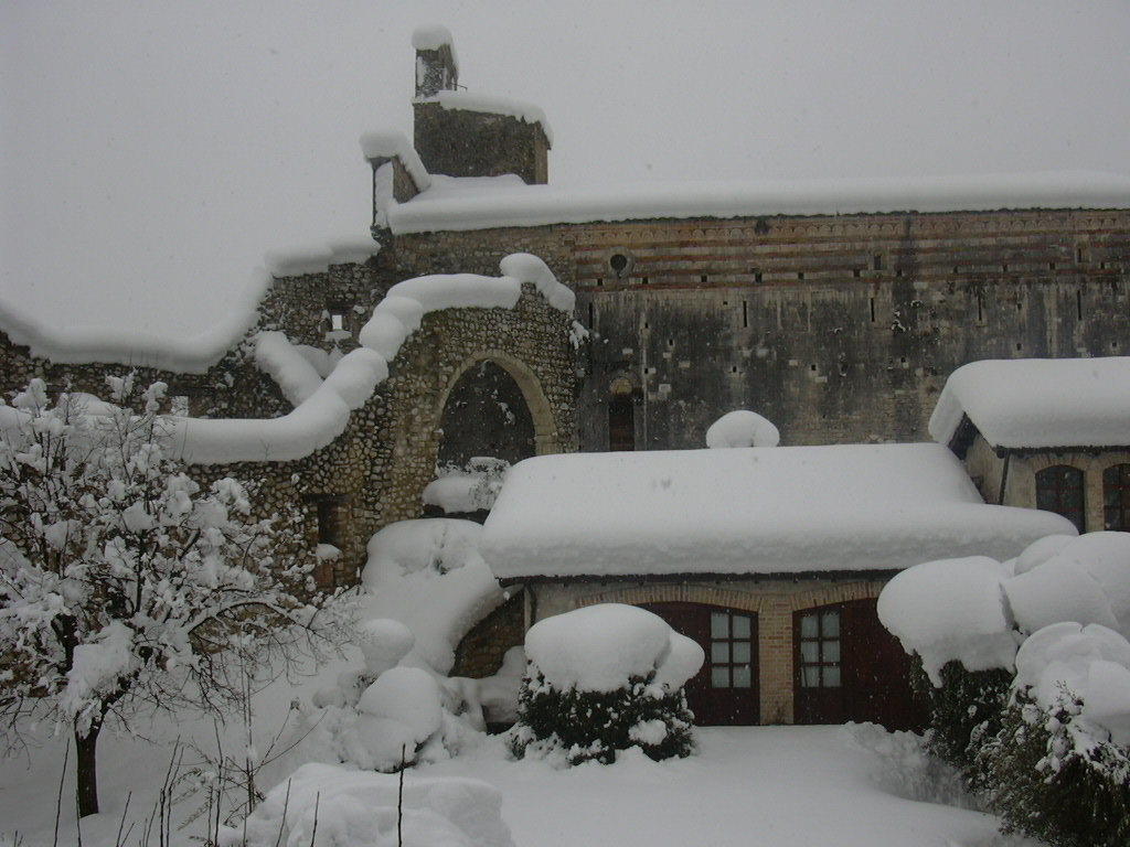 Agriturismo San Giovanni Ad Insulam Isola del Gran Sasso d'Italia Exterior photo